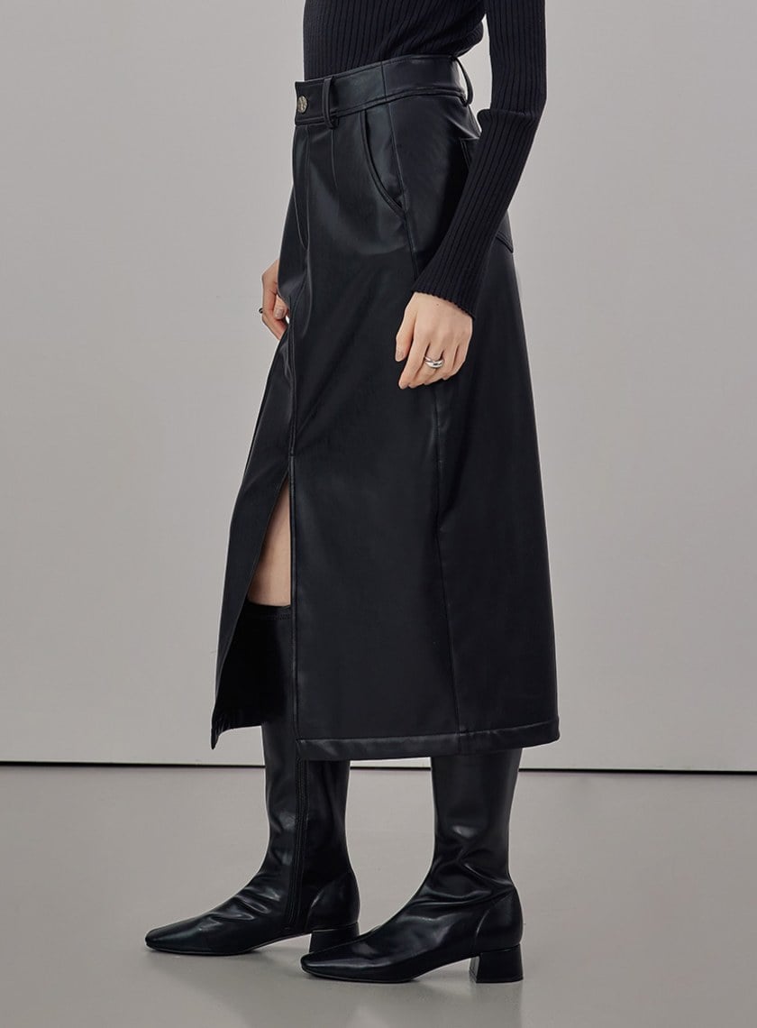 俐落前開岔皮革窄裙